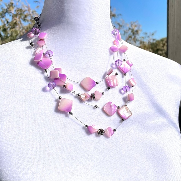 Vintage Multi tiered beaded shell necklace with earrings Pink - OS - Picture 2 of 8